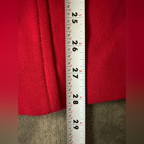 WHITE HOUSE BLACK MARKET Women's Red pea coat trench jacket pearl button
Sz M - Picture 12 of 16